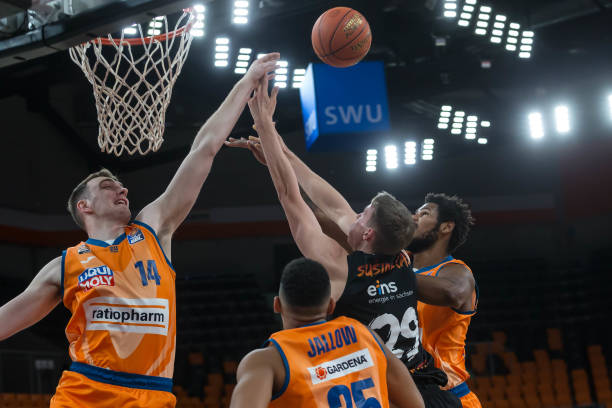 迈尼昂在最 迈尼昂在最